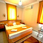 Sunpoint Bodrum فندق غومْبيت