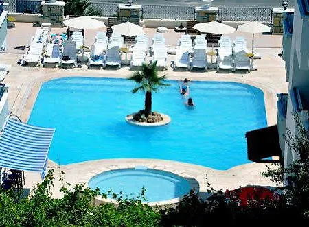 Sunpoint Bodrum فندق غومْبيت